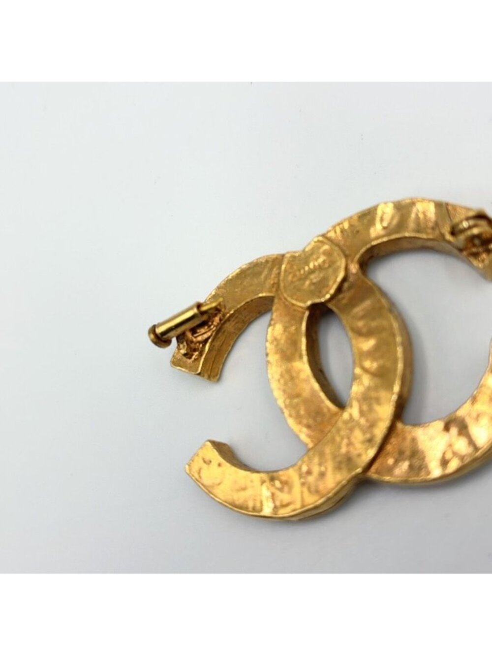 Chanel CC Logo Rhinestone Gold Brooch - Picture 5 of 7